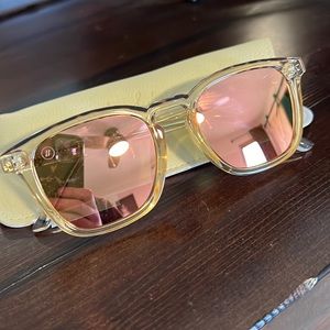 Blenders Sunglasses 🕶